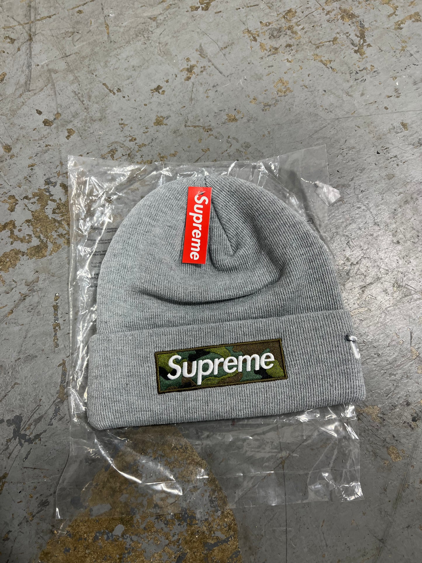 Supreme Beanie Grey Camo